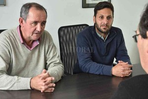 ELLITORAL_402904 |  Luis Cetraro El intendente de Recreo, Omar Colombo, en compañía del concejal Daniel Medús. Ambos intentarán ser reelectos.