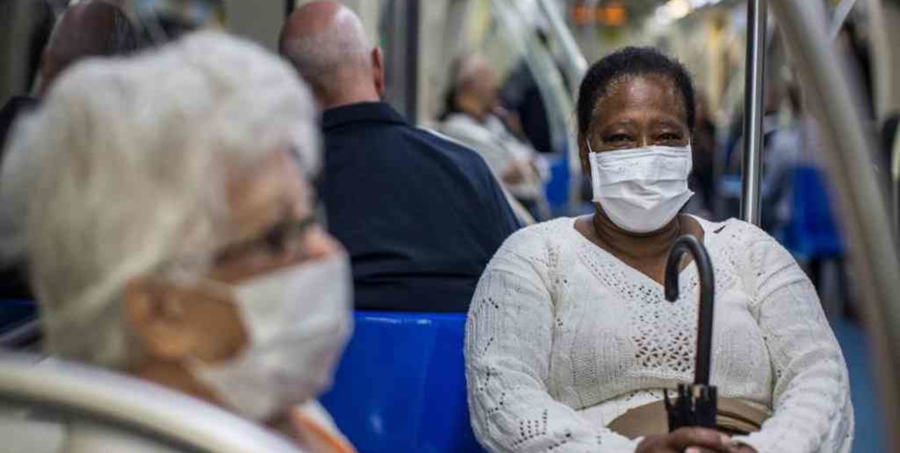 Brasil roza los 14 millones de casos de coronavirus