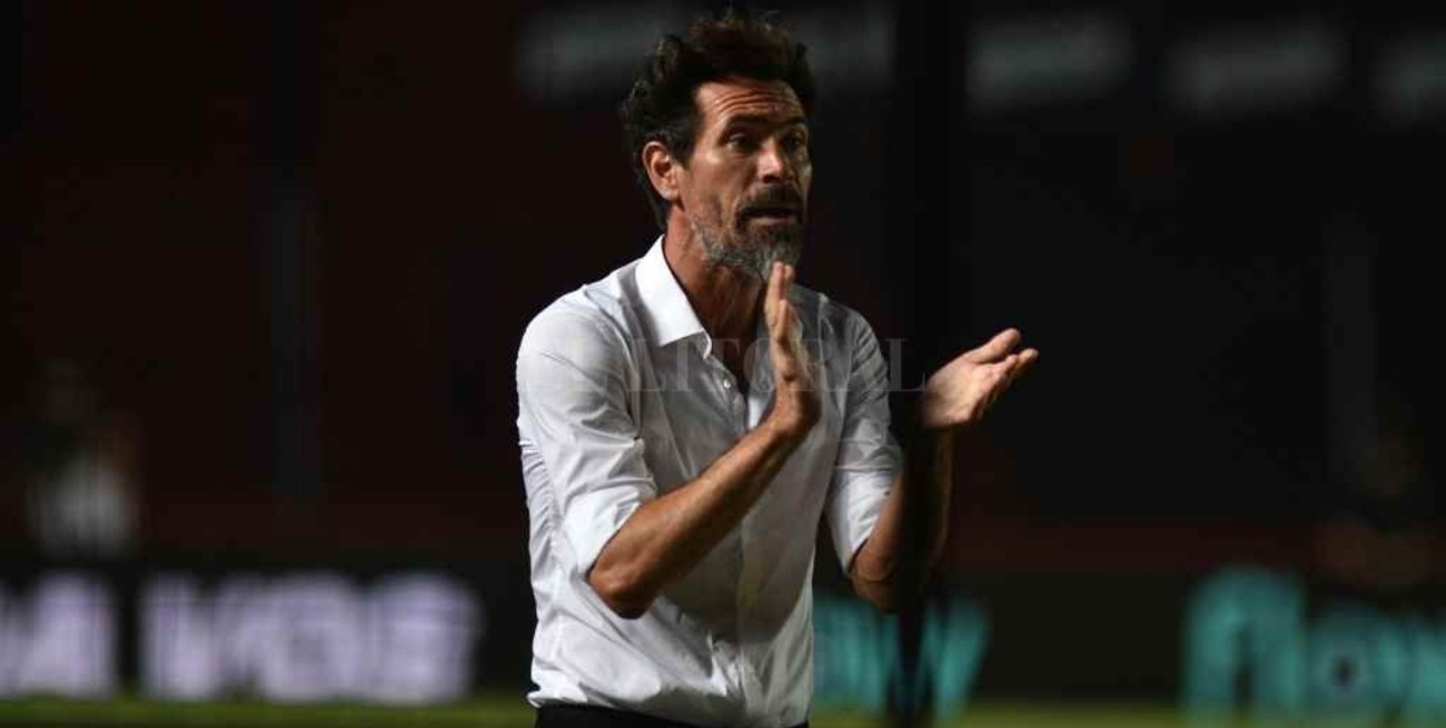  Domínguez: "Ganar dos partidos seguidos en el fútbol argentino es muy difícil" 