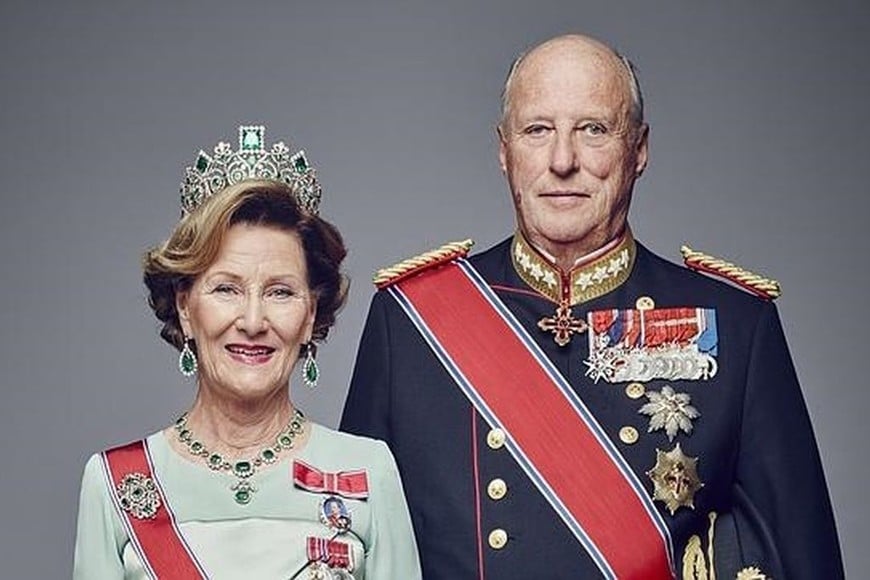 ELLITORAL_330268 |  ABC Harald V y Sonia de Noruega