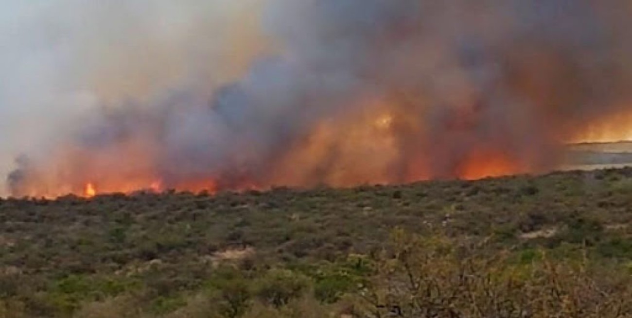 Se registran tres focos de incendios forestales activos en el país