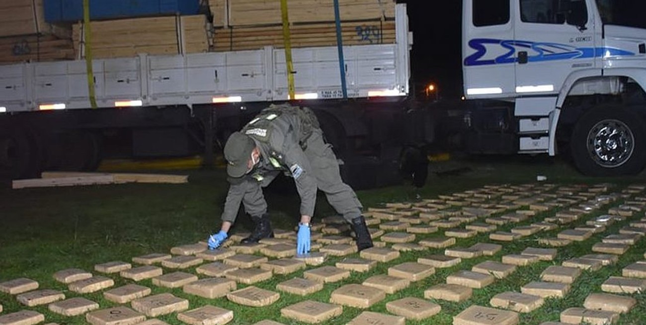 Decomisaron más de 233 kilos de marihuana ocultos un camión en Entre Ríos