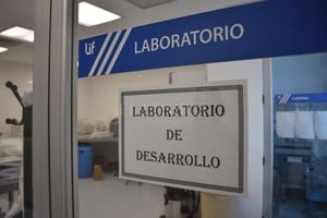 Flavio Raina 24 especialidades médicas produjo el Lif de enero a junio. El mes próximo sumará repelente, insumo básico para la prevención del dengue.