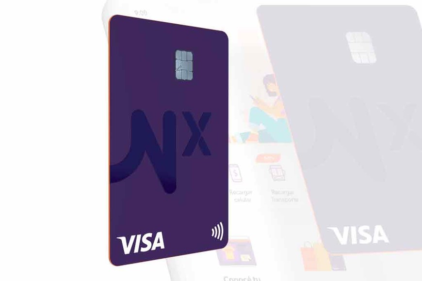 ELLITORAL_323177 |  Gentileza. Tarjeta disruptiva. Sin nombre del titular, holograma, vertical y minimalista, la tarjeta contactless de Naranja rompe los estándares del mercado.