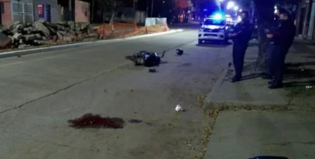 Falleció un enfermero del Hospital de Campaña de Corrientes tras chocar a un perro