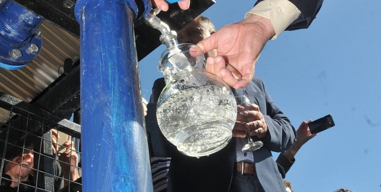 Científicos rosarinos descubrieron un nuevo método para potabilizar agua de pozo