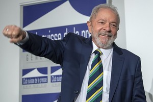 ELLITORAL_384919 |  MARTIAL TREZZINI Lula, quien llegó a pasar 580 días en prisión por presuntas causas de corrupción, se vio favorecido este año por un fallo del Supremo que anuló otras penas que pesaban en su contra y le permitió así restituir sus derechos políticos.