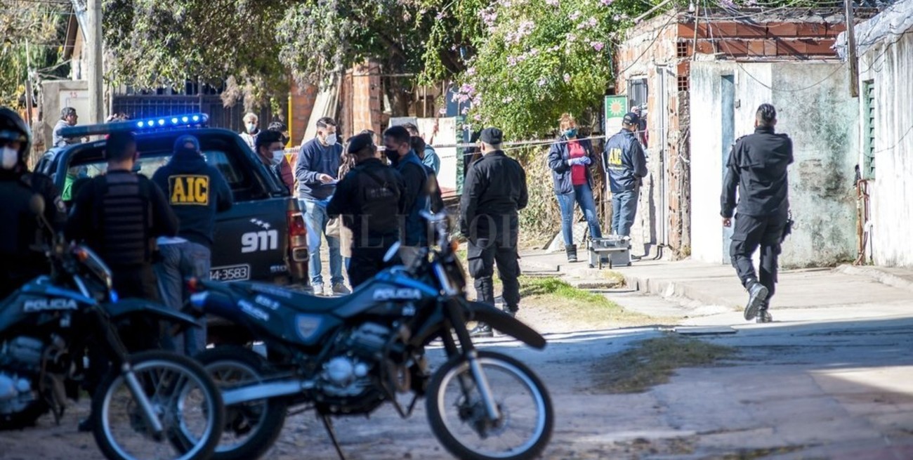 Venado Tuerto: balacera contra dos viviendas a plena luz del día y con mensaje mafioso