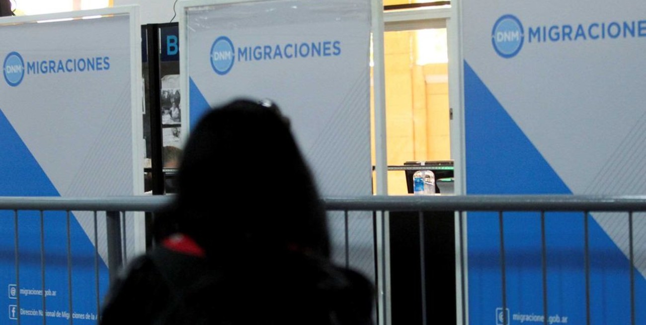 Nación derogó el decreto de Macri que impedía el ingreso al país de extranjeros con antecedentes