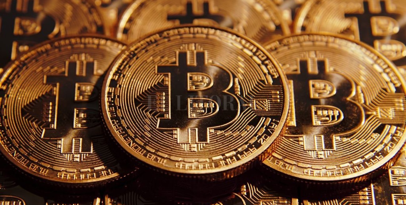 El valor del Bitcoin se desploma un 10%