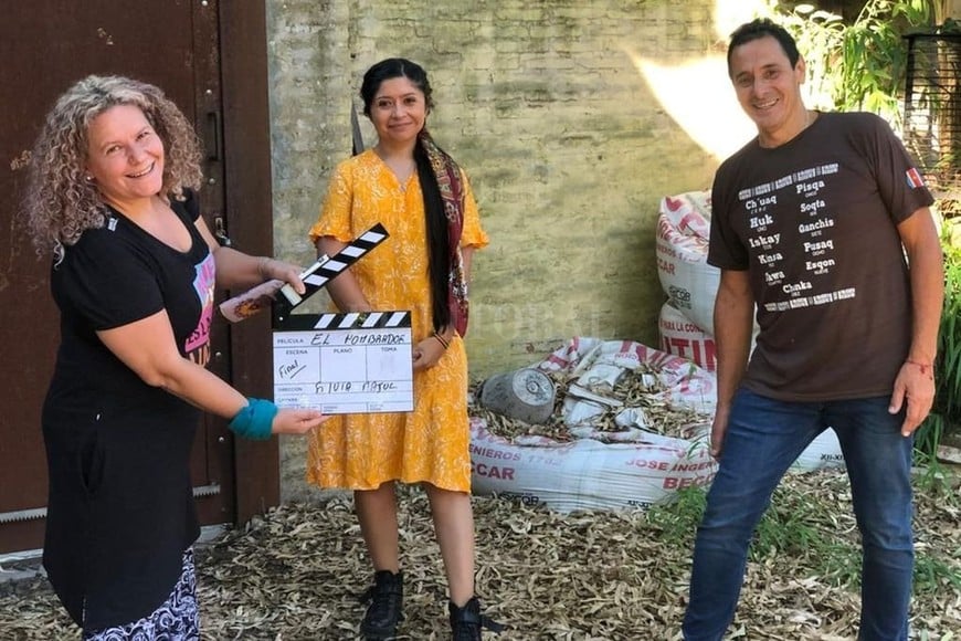ELLITORAL_392753 |  Gentileza producción Silvia Majul, Nadia Larcher y Ricardo Mollo en uno de los últimos tramos del rodaje, justo al comienzo de la pandemia.