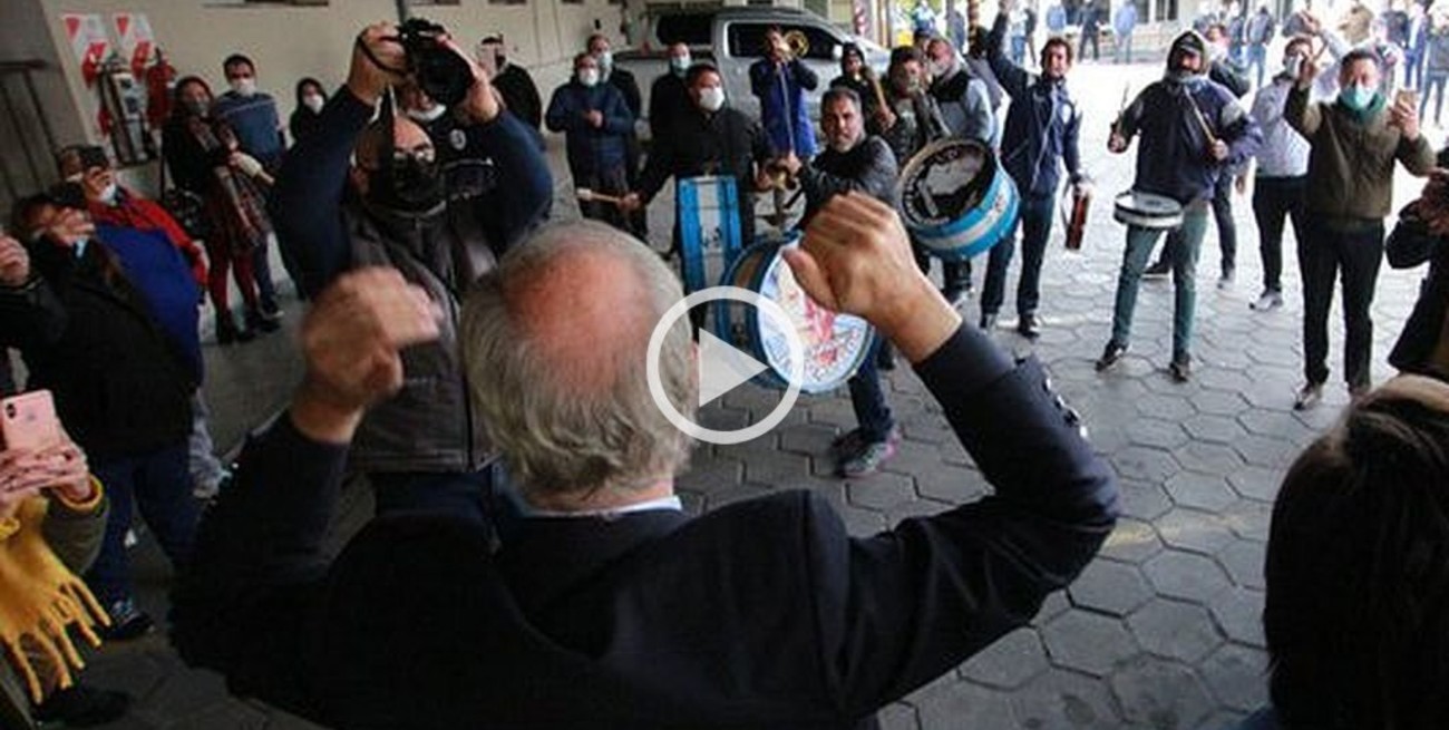 Video: polémico festejo sin protocolo sanitario por la asunción del ministro Kreplak en Buenos Aires