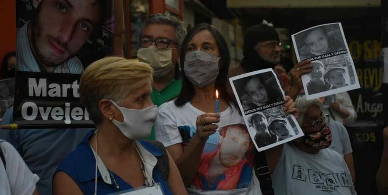 Familiares del niño que murió atropellado en Flores se manifestaron y pidieron la detención del conductor 