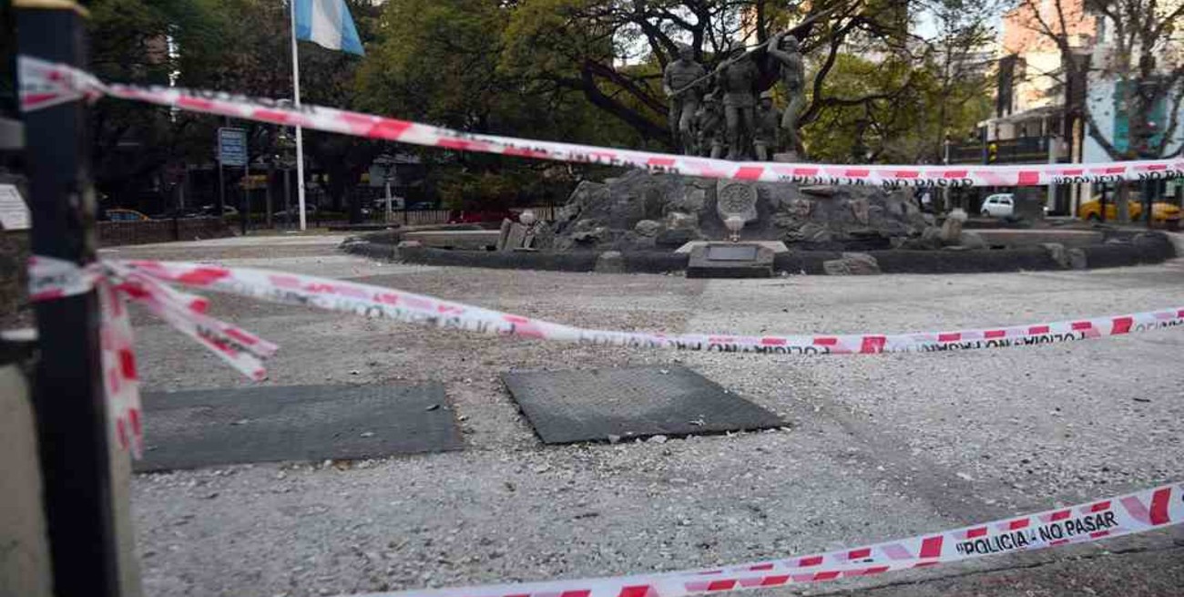Se robaron los portones del monumento a los héroes de Malvinas en Córdoba