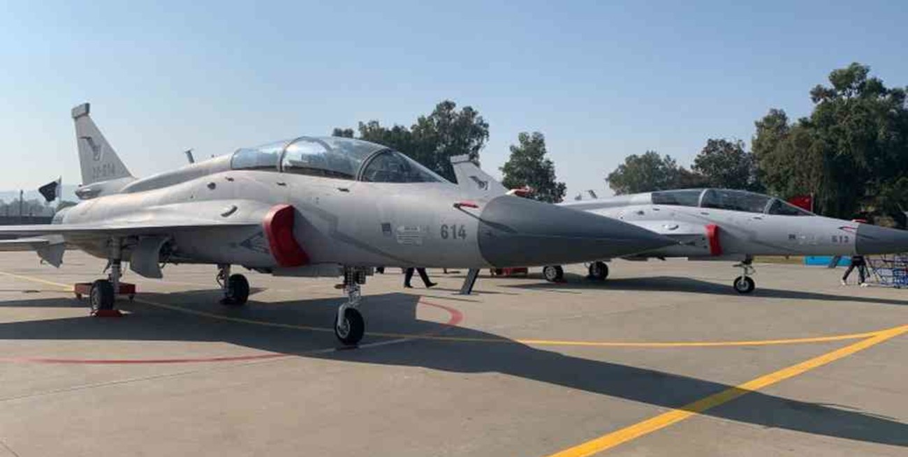 El Gobierno analiza la compra de aviones militares a China