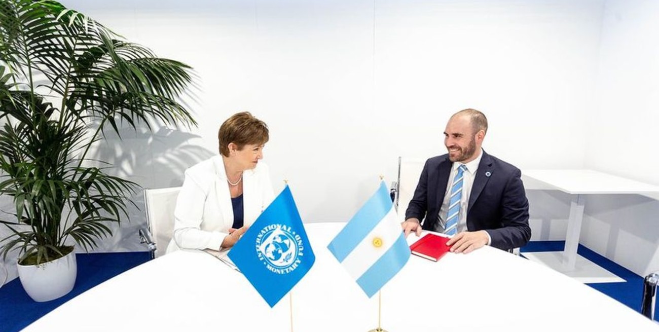 El FMI ratificó que seguirá trabajando con Argentina para alcanzar un acuerdo