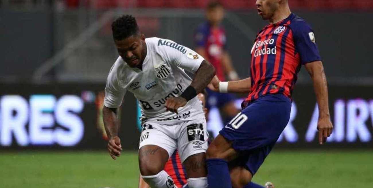 San Lorenzo empató con Santos, pero no le alcanzó y quedó eliminado de la Libertadores