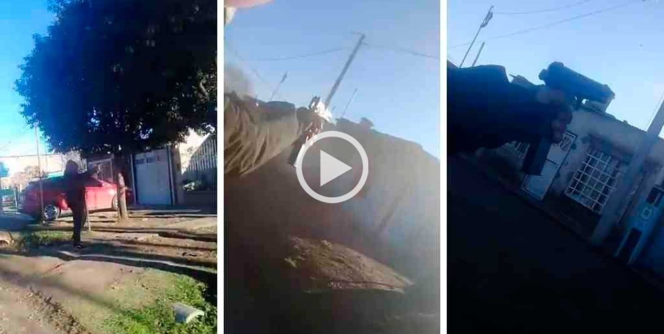 Video: se filmaron tiroteando dos casas y fueron detenidos