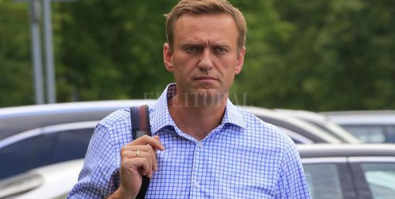 Rusia: condenaron a tres años de prisión a  Alexei Navalny