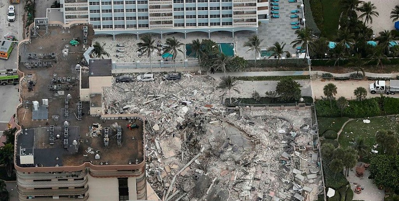 Miami: proponen levantar un monumento en el lugar donde se derrumbó el edificio