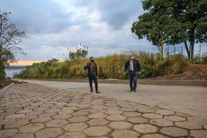 ELLITORAL_382741 |  Gentileza