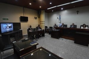 Guillermo Di Salvatore Los uniformados están siendo juzgados desde el 17 de marzo por hechos de connivencia con el narcotráfico santafesino.