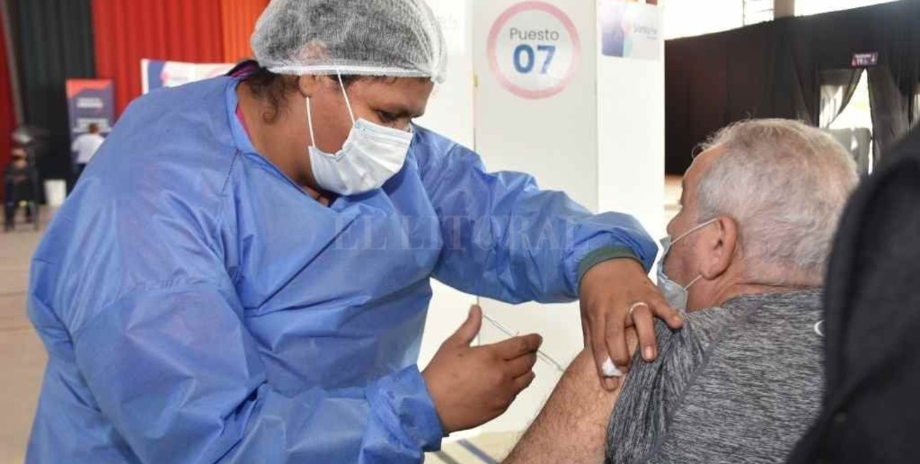 El Gobierno aseguró que "se va a aumentar el ritmo de vacunación"