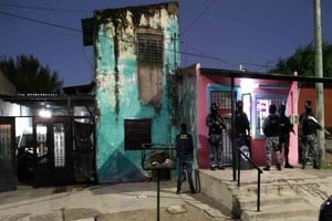 ELLITORAL_369301 |  Gentileza AIC Cuatro domicilios fueron allanados por AIC de Las Colonias y La Capital, este lunes por la mañana.