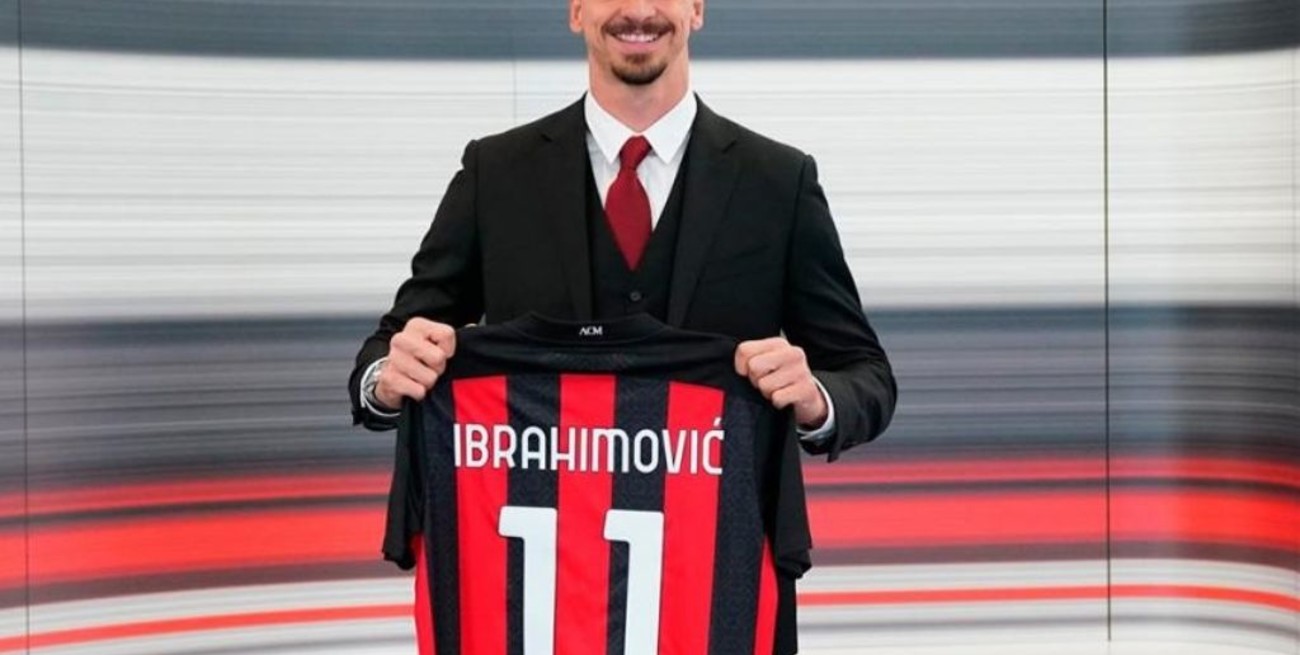  Zlatan Ibrahimovic renovó su contrato con Milan y jugará al menos hasta los 40 años
