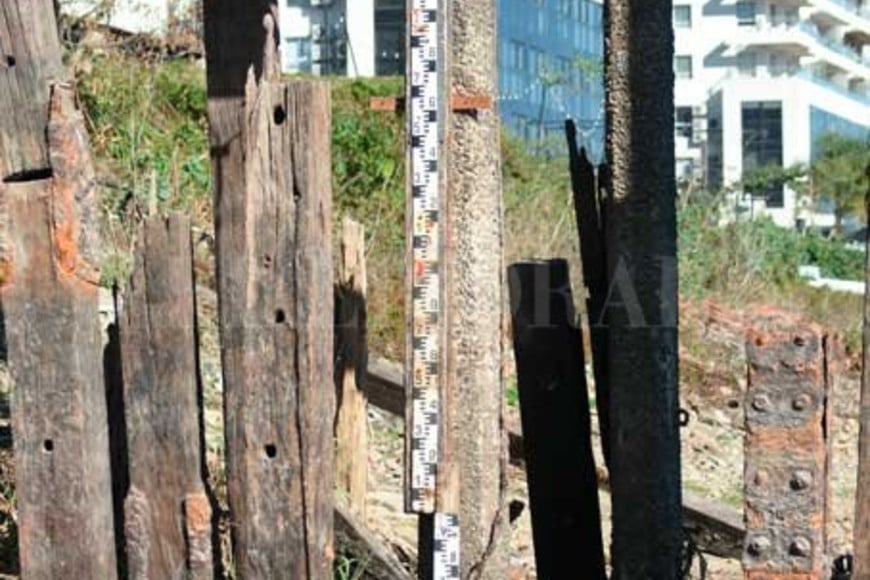 ELLITORAL_391447 |  Luis Cetraro Tuvieron que modificar el hidrómetro en el puerto local