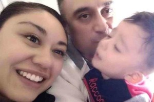 ELLITORAL_389507 |  Gentileza Twitter La familia estaba integrada por Andrés Jurado, de 41 años; su esposa, María Yaneth del Razo, de 32, y su único hijo, Leonel Jurado del Razo, de apenas 3 años.