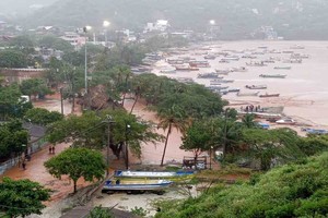 ELLITORAL_401012 |  Twitter Fuerte temporal en Santa Marta, Colombia.