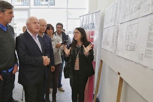 Secretaría de Comunicación Social El gobernador Miguel Lifschitz recorrió este lunes las instalaciones del nuevo establecimiento.