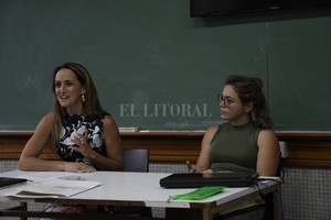 ELLITORAL_426627 |  Gobierno de Santa Fe Desde 1970 la provincia de Santa Fe convoca ininterrumpidamente a los Premios Trienales a la Creación Literaria.