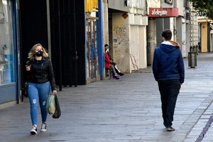 ELLITORAL_359257 |  Archivo/Marcelo Manera. El comercio en general ya fue muy impactado por la pandemia. Y ahora está latente la amenaza de aumento de gravámenes, que serían el golpe de gracia para muchas pymes y pequeños negocios.