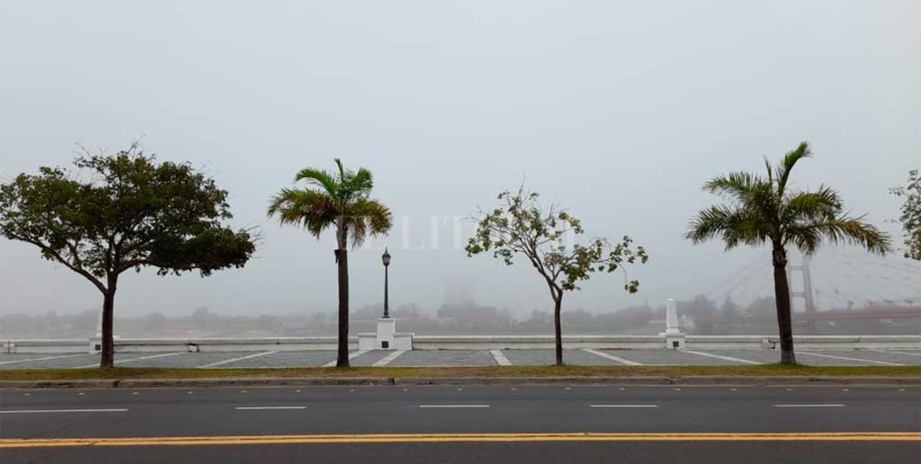 La neblina sorprendió a la ciudad de Santa Fe: apenas se ve la Laguna Setúbal