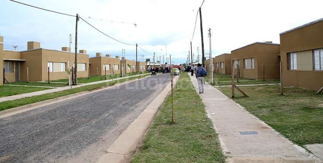 Inauguraron 98 viviendas para docentes en la ciudad de Santa Fe