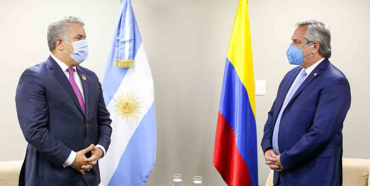 El Gobierno argentino condenó al atentado contra el presidente Iván Duque