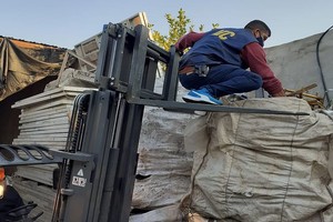 Gentileza AIC La banda del Cobre allanamientos en La Guardia con un detenido y secuestro de 4,5 toneladas de cables y placas etc FOTO: Prensa AIC
