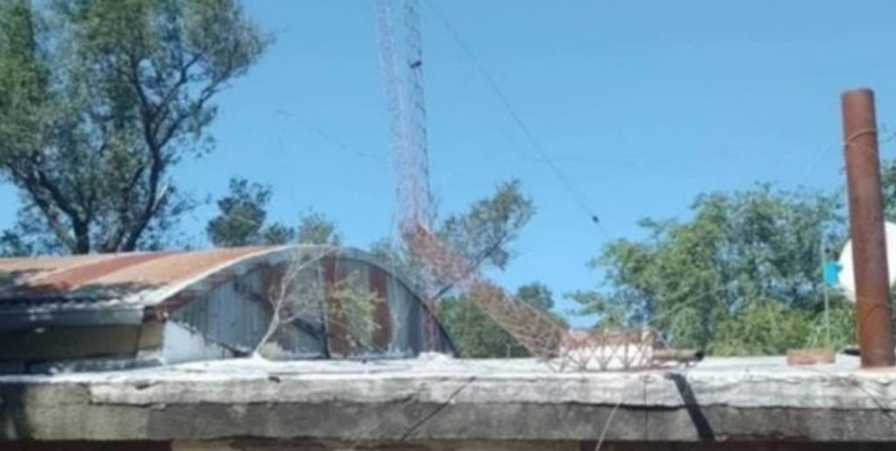 Un joven de 20 años murió en San Luis tras caer de 17 metros mientras instalaba una antena