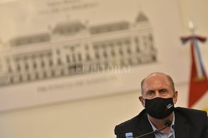 Pablo Aguirre El Poder Ejecutivo Provincial se apresta a dar forma final a un anteproyecto de ley que consagre en Santa Fe un régimen local de procedimientos en la resolución de conflictos de las relaciones de consumo.