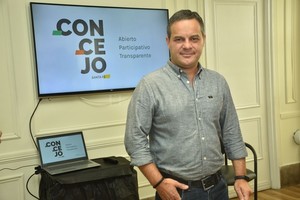 ELLITORAL_358788 |  Flavio Raina Leandro González, presidente del Concejo Municipal.