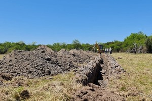 ELLITORAL_412784 |  Telam Tareas que se realizan en el excampo de entrenamiento militar.