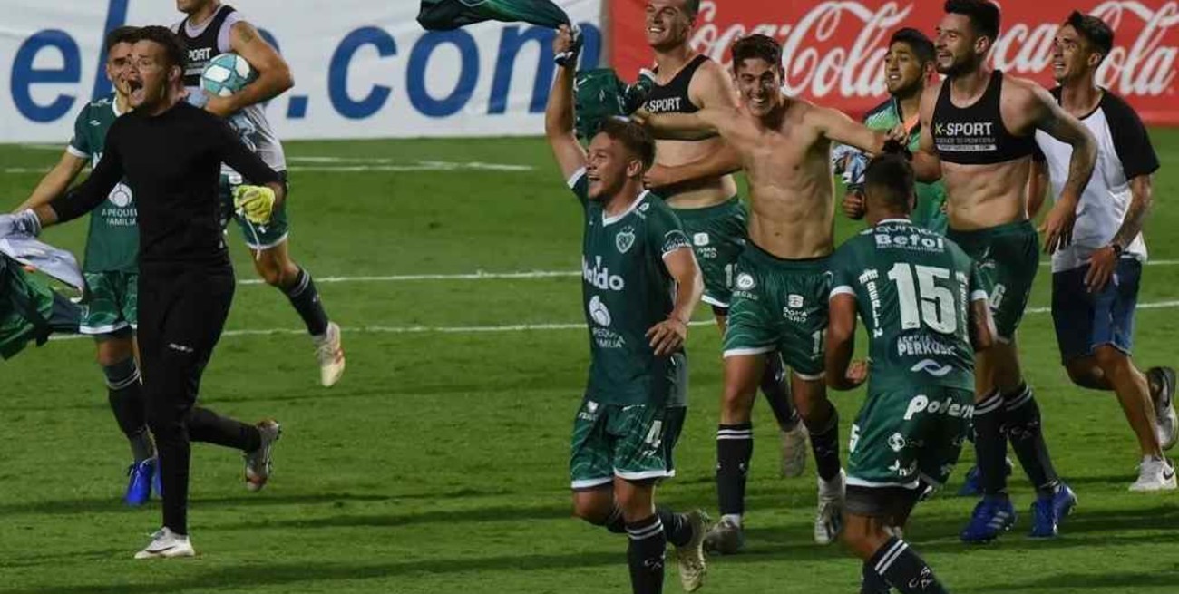 Después de tres frustraciones seguidas, Sarmiento otra vez en Primera División 