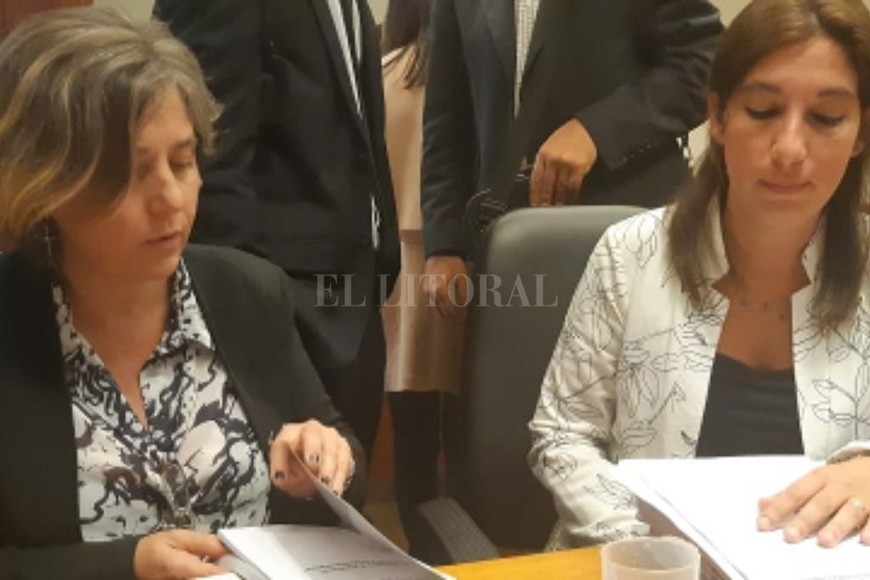 ELLITORAL_419599 |  El Litoral Las fiscales Mariela Jiménez y María Laura Urquiza estuvieron a cargo de la investigación.