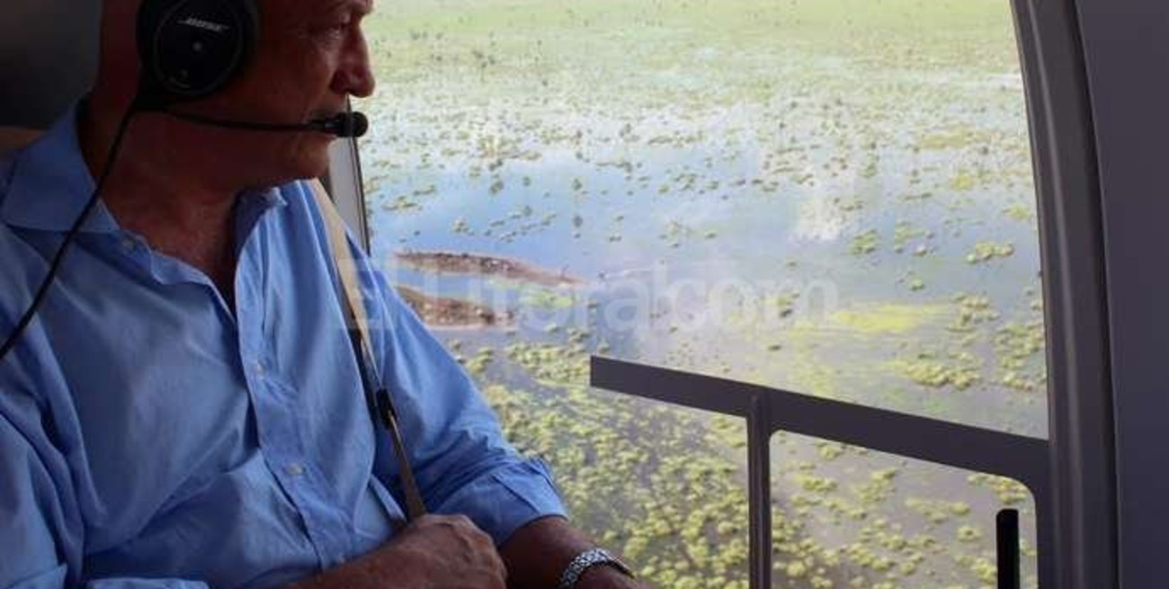 Bonfatti recorrió en helicóptero las zonas inundadas