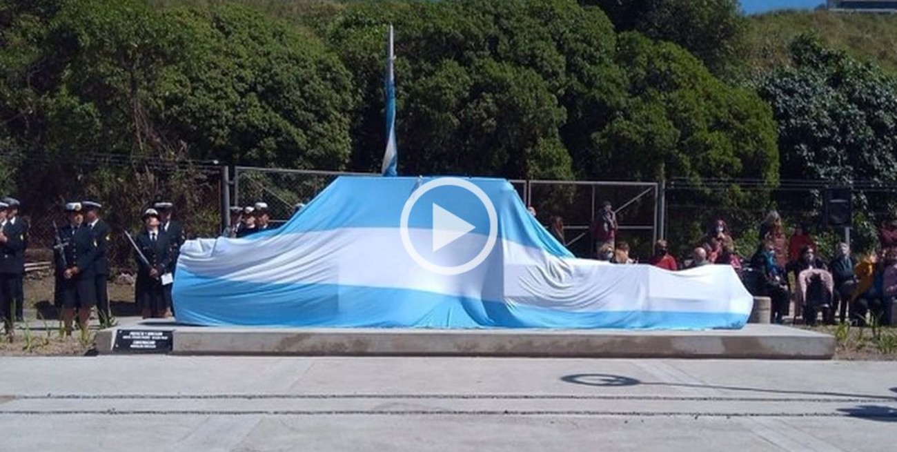 Video: quedó emplazado el memorial a las víctimas del ARA San Juan en Mar del Plata