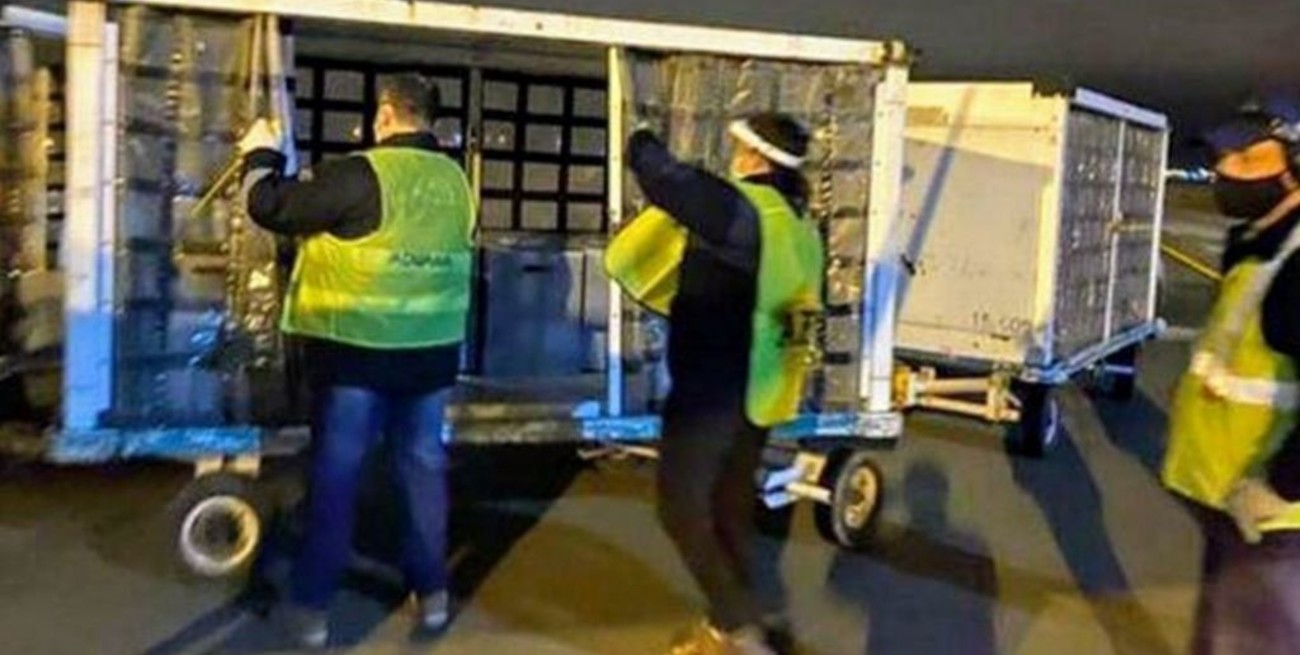 Respiradores donados por Lionel Messi llevan 10 meses abandonados en el aeropuerto