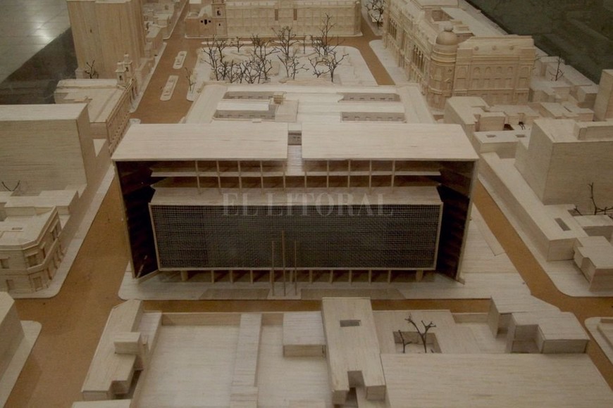 ELLITORAL_412585 |  Guillermo Di Salvatore Maqueta del proyecto del anexo de los Tribunales santafesinos.