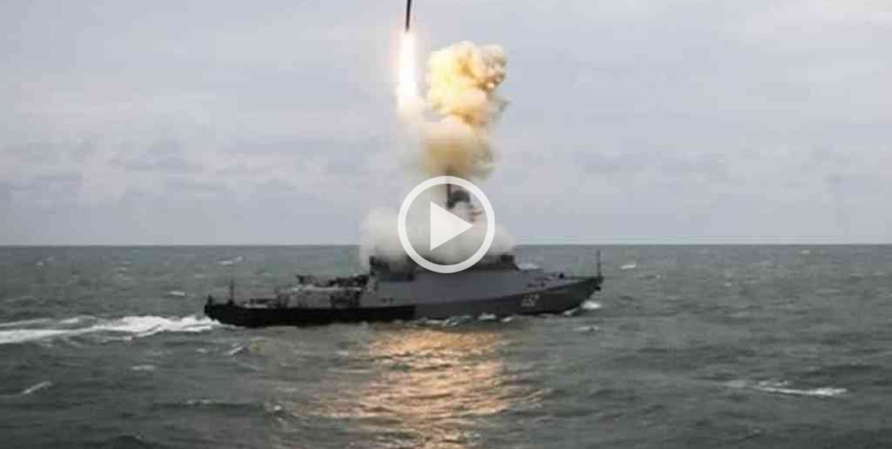 Rusia lanzó con éxito el misil hipersónico Tsirkon en el mar Blanco